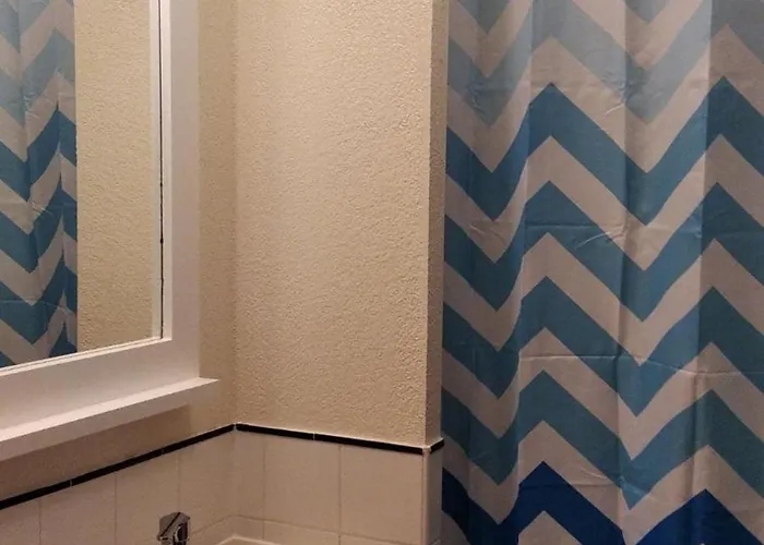 Maison Les Pieds Dans L'eau, Piscine Et à Pieds *